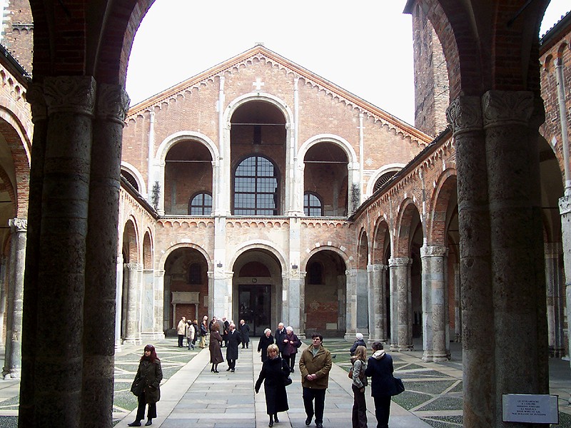 Atrio de San Ambrosio, Milán